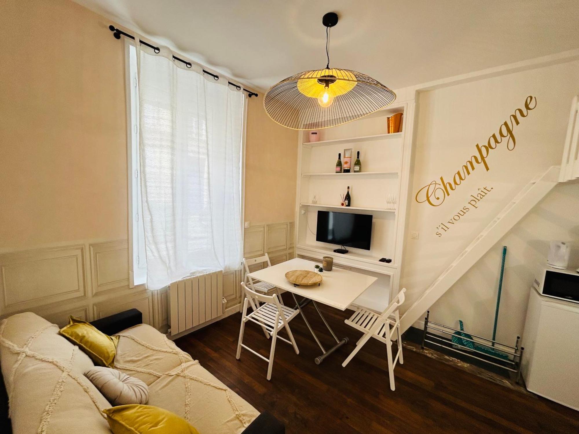 Le Champagne Coquebert Centre-Ville Reims Extérieur photo
